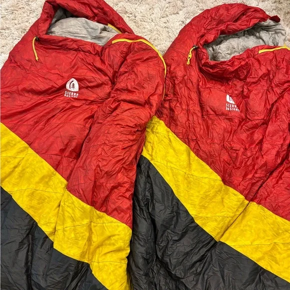 Sierra Designs 20 degree 800 fill down sleeping bags - Picture 3 of 5